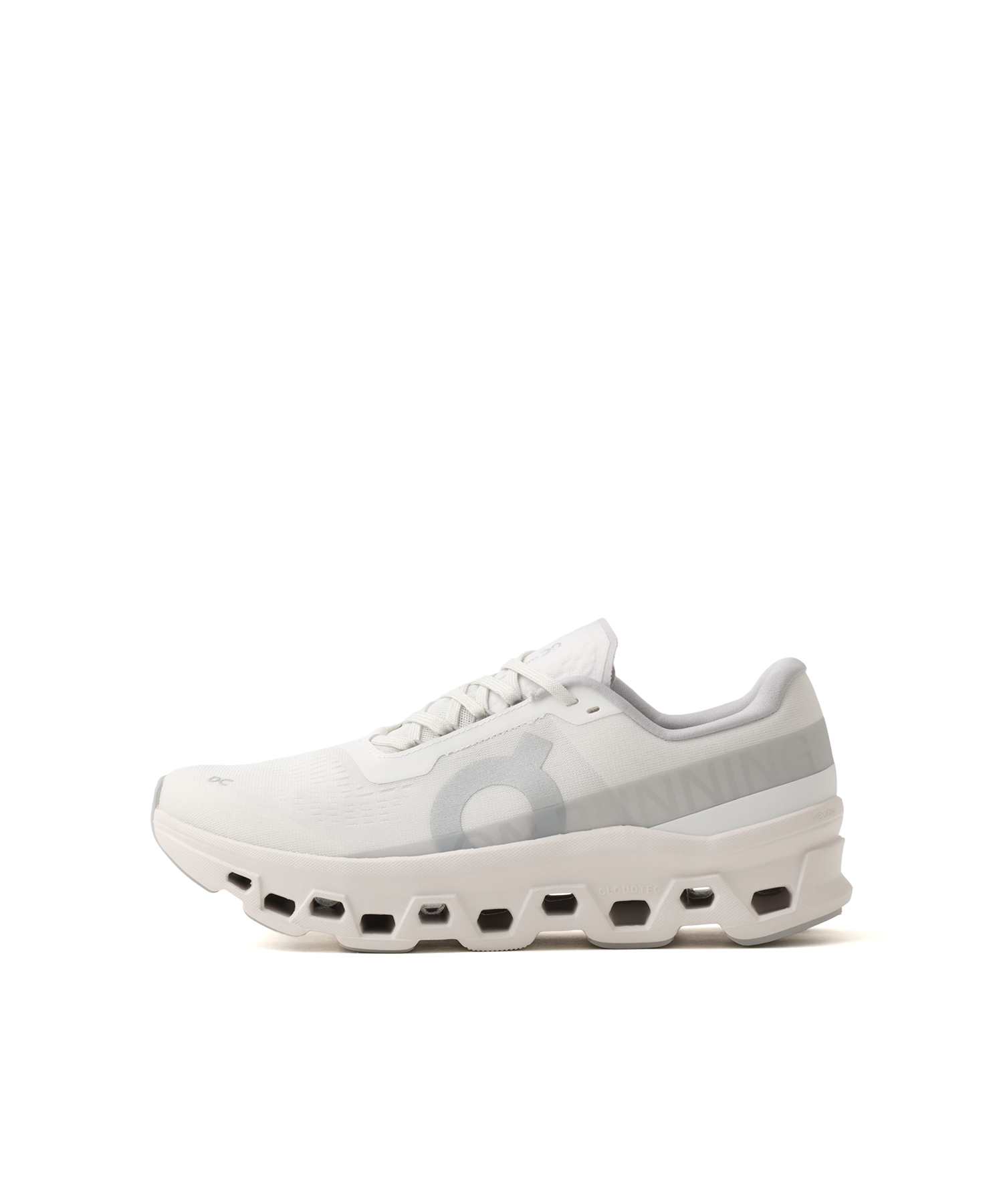 On CLOUDMONSTER 1 M