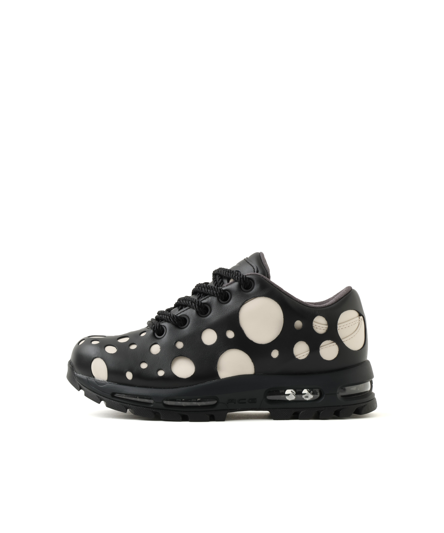 NIKE AIR MAX GOADOME LOW QS